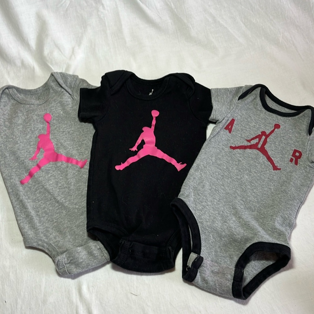 0-6M Air Jordan onesie bundle